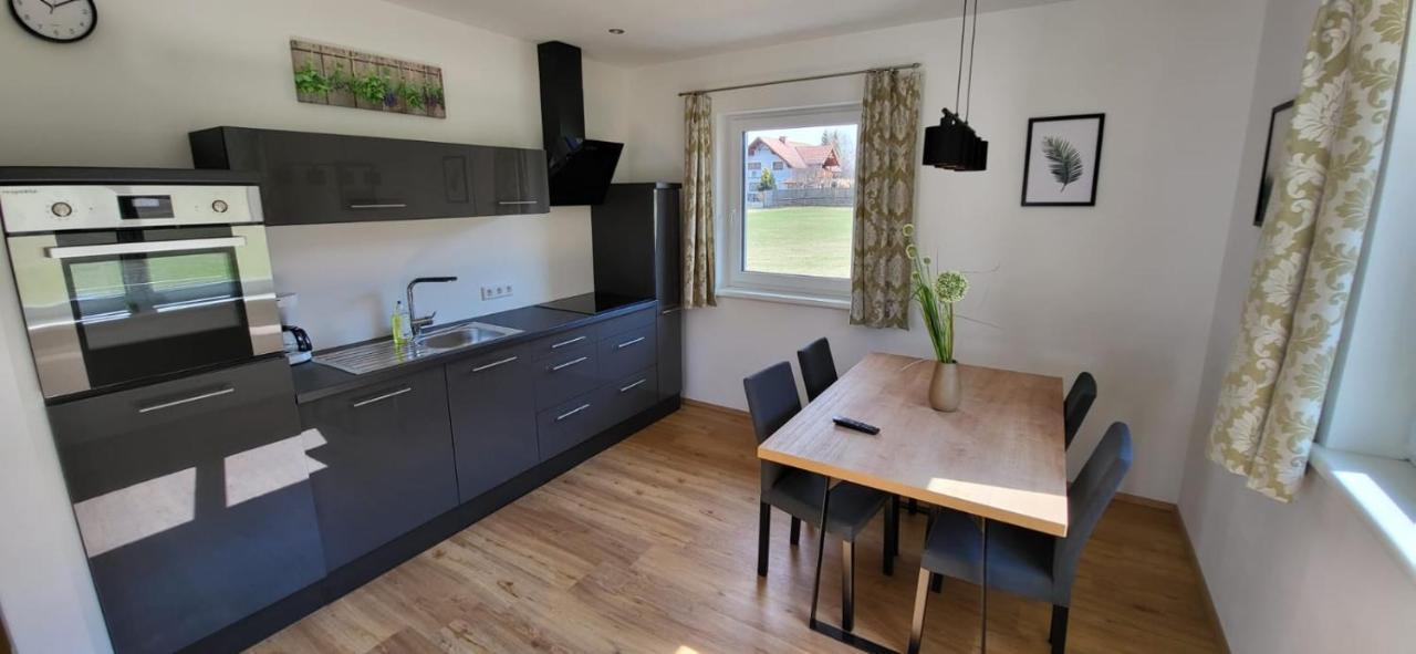 Ferienwohnung Jenny Pruggern Bagian luar foto